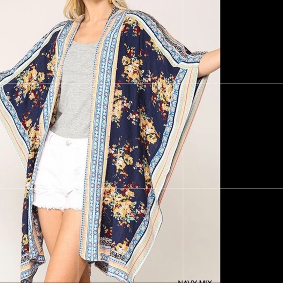 Mixed blue Kimono. - Picture 3 of 6